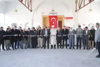 Yeni Cami, Şehre Kapılarını Açtı