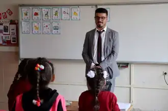 Depremden Etkilenen Öğretmen, Öğrencileriyle Yeniden Hayata Tutundu