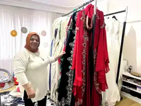 Depremzedelere 500 Bin TL Değerinde Gelinlik Bağışı