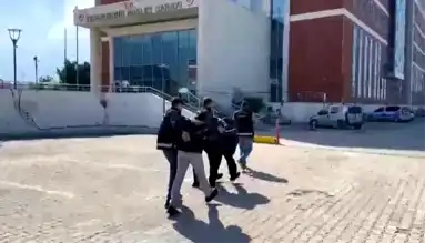 Hatay'da 6 Aranan Şahıstan 5'i Tutuklandı