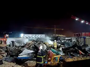 Hatay Arsuz'da Konteyner Yatakhane Yandı!