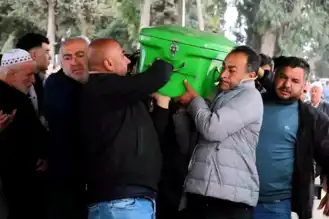 Hatay'da 6 Kişi Öldü: Minibüs Tıra Çarptı