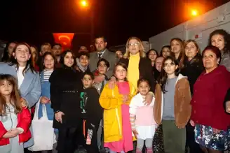 Asu Kaya, Hatay Depremzedeleriyle Yılbaşı'nı Kutladı