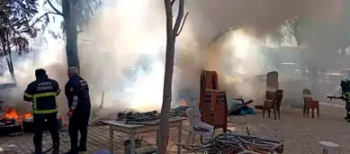 Kırıkhan'da Odunlukta Yangın!