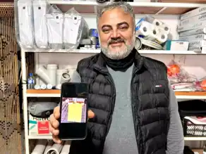 Emekli Güvenlik Görevlisi Rektör Değişimini Davulla Kutladı!