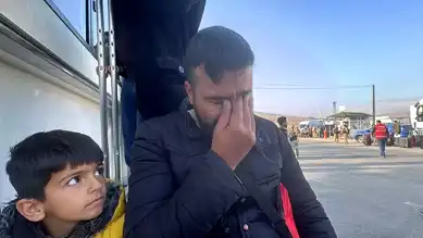 Depremden Kurtulan Ömer, Proteziyle Suriye'ye Döndü