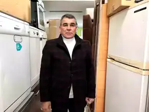 Hatay'daki Suriyeliler Eşyalarını Satıyor