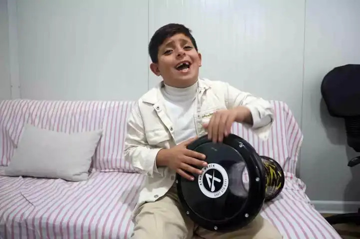 9 Yaşındaki Müzik Dahi Ahmet'in Hayali
