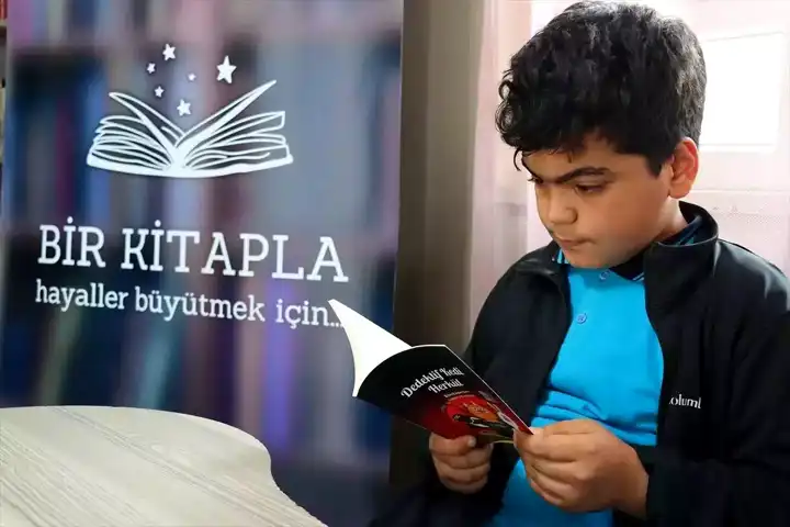AFAD'dan Depremzede Çocuklara 12 Bin Kitap Bağışı