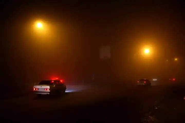 Antakya'da Yoğun Sis: Görüş Mesafesi 40 Metreye Düştü!