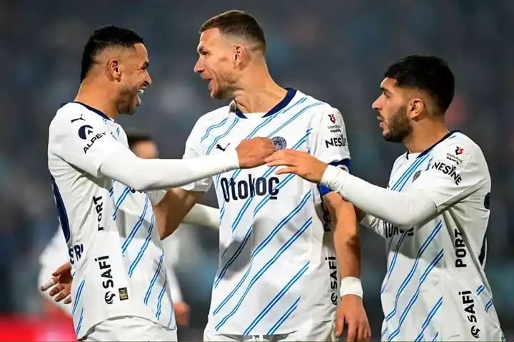 Fenerbahçe, Adana Demirspor'u Ezer Geçti!