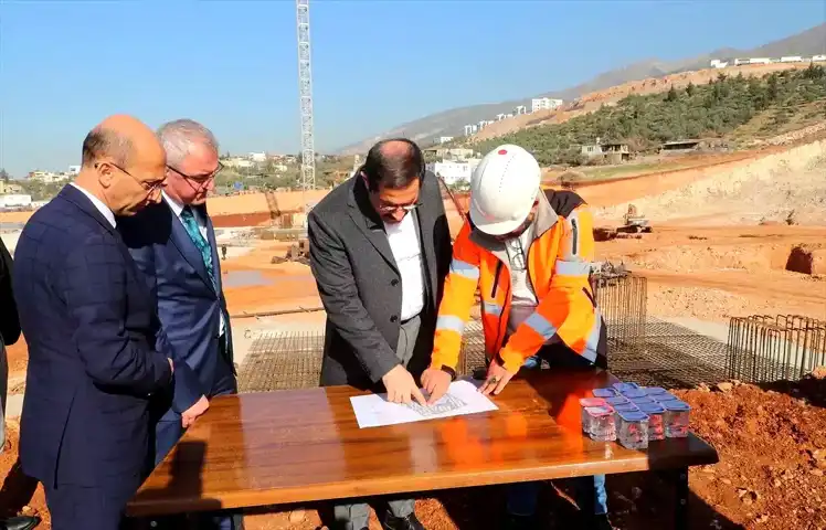 İskenderun'a 600 Yataklı Dev Hastane!