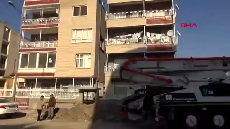 İskenderun'da Kazı Hasarlı Bina Mühürlendi