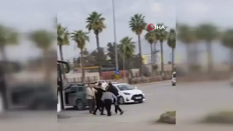 Trafik Kavgası: Süpürgeyle Saldırı!